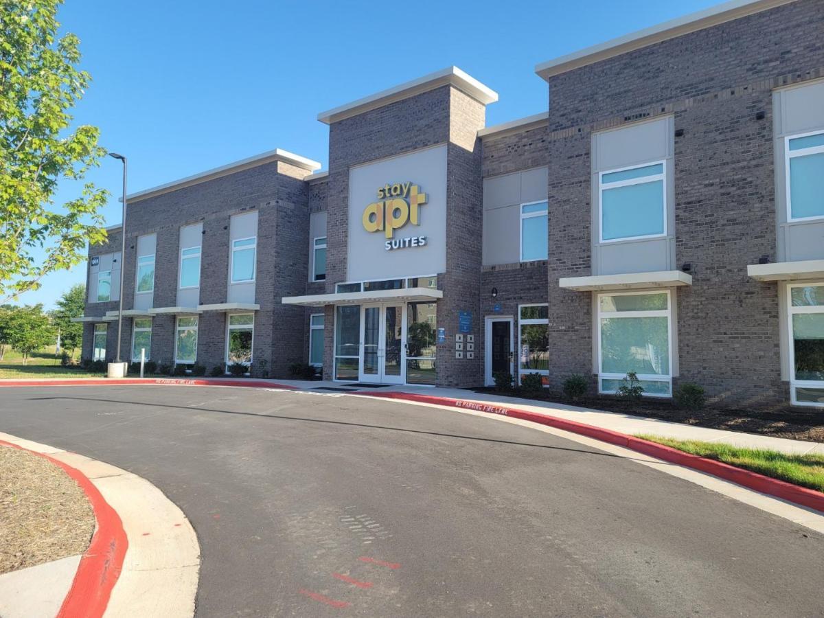 Stayapt Suites Raleigh-Durham/Rtp Clegg Exterior photo